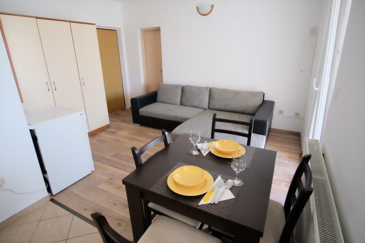 Apartmani Svemir Drage Zewnętrze zdjęcie