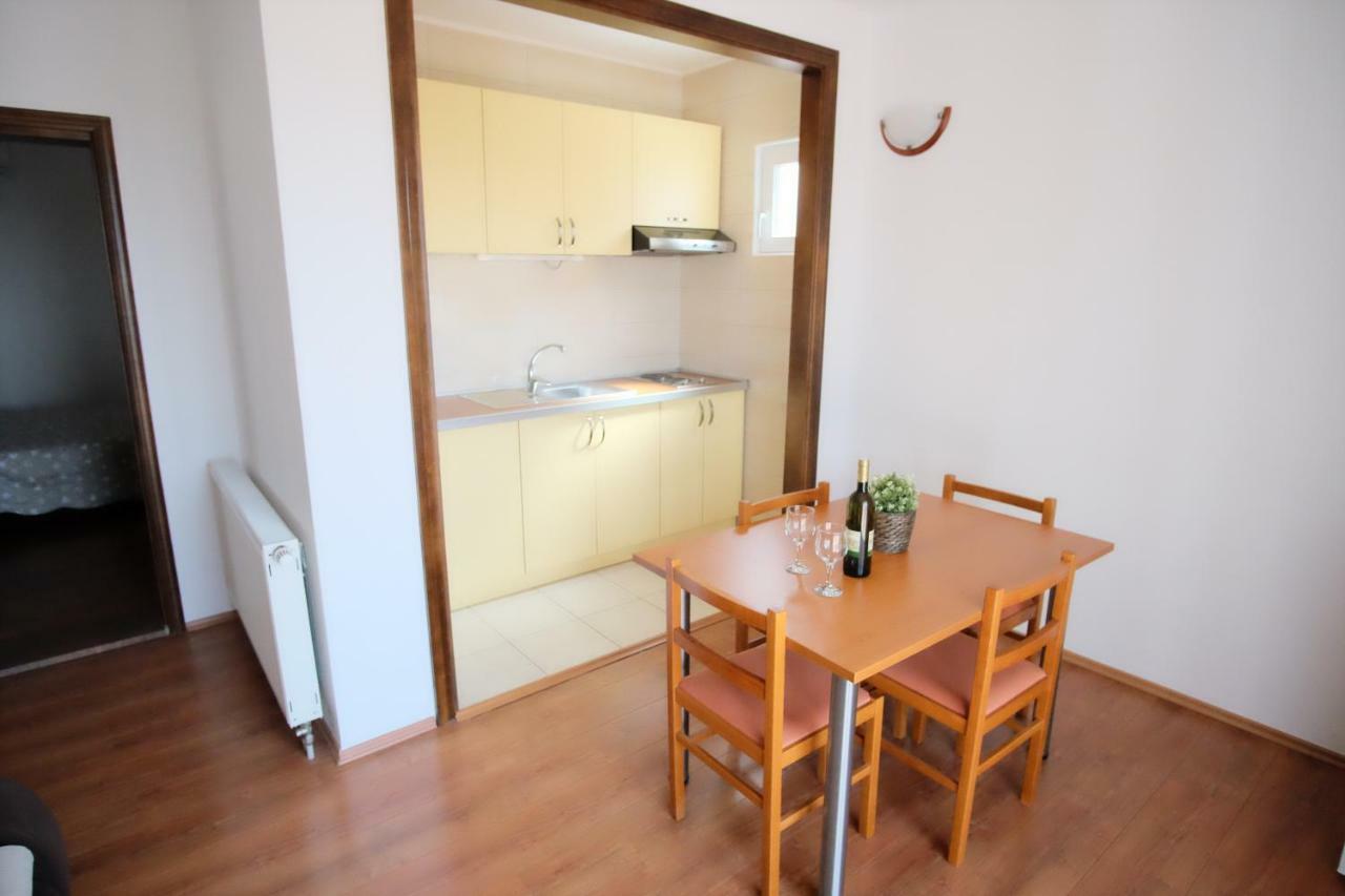 Apartmani Svemir Drage Zewnętrze zdjęcie